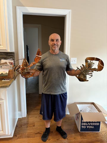 Live Maine Lobster photo review